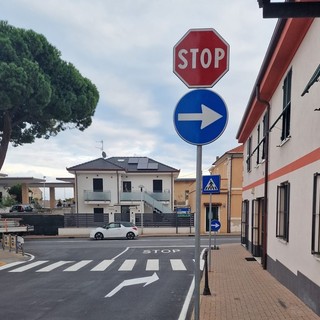 Pietra Ligure, cambia la viabilità tra via della Cornice e l’Aurelia: all'incrocio obbligo di svolta a destra