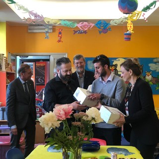 Il regista finalese Francesco Rotunno porta un po' di sollievo ai bimbi ricoverati in ospedale grazie al 3D