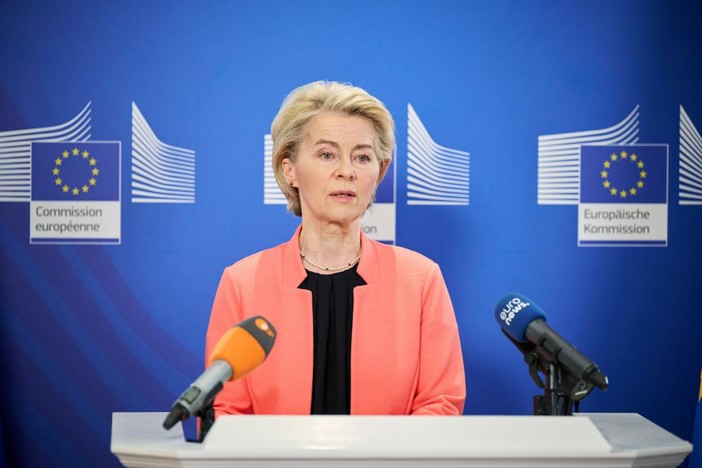 Von der Leyen sui dazi USA: 'Duro colpo all'economia mondiale. Pronti a reagire' Von der Leyen sui dazi USA: 'Duro colpo all'economia mondiale. Pronti a reagire'