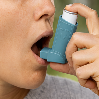 Il Ventolin scarseggia nel Savonese: cresce la preoccupazione tra i pazienti asmatici