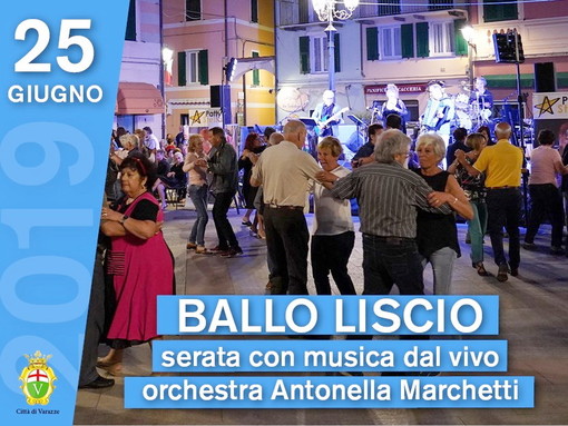 Ballo liscio in piazza a Varazze con l'Orchestra Antonella Marchetti Ballo liscio in piazza a Varazze con l'Orchestra Antonella Marchetti