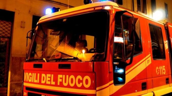 Albenga, intossicazione da monossido di carbonio: due persone al San Martino