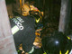 Varazze: incendio distrugge capannone, pompieri al lavoro