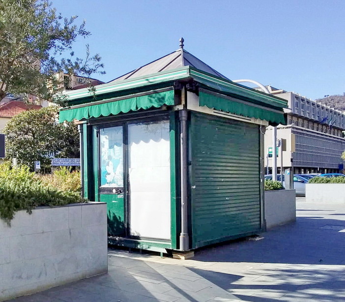 Nuova ubicazione per lo storico chiosco dei giornali di Varazze