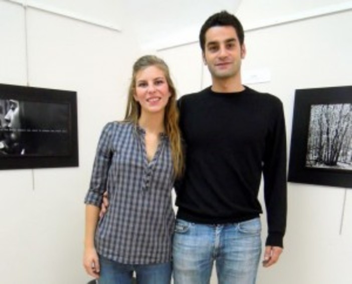 Varazze, visitabile fino a domenica la mostra di pittura e fotografia di Beatrice Cerruti e Alberto Scarcella