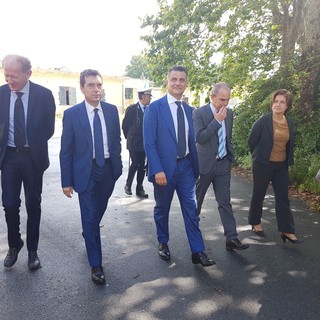 Albenga, nuovo Polo Scolastico: il sottosegretario all'Istruzione Vito De Filippo visita la Caserma Turinetto (FOTO e VIDEO) Albenga, nuovo Polo Scolastico: il sottosegretario all'Istruzione Vito De Filippo visita la Caserma Turinetto (FOTO e VIDEO)