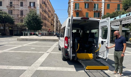Savona, “Viaggi senza barriere”, il Comune di Savona acquista due mezzi di trasporto collettivo per i tour accessibili