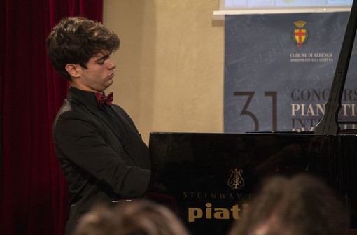 Elia Cecino è il vincitore assoluto del Concorso Pianistico "Città di Albenga"