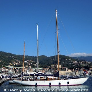 In splendida forma a 70 anni dal varo, la nave scuola della Marina Militare Caroly torna a Varazze