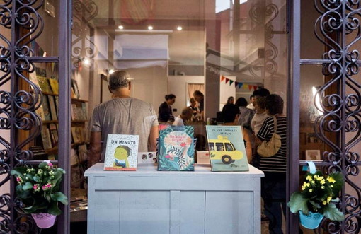 Il the delle Mamme a Varazze presso la libreria Stelle alla Cannella