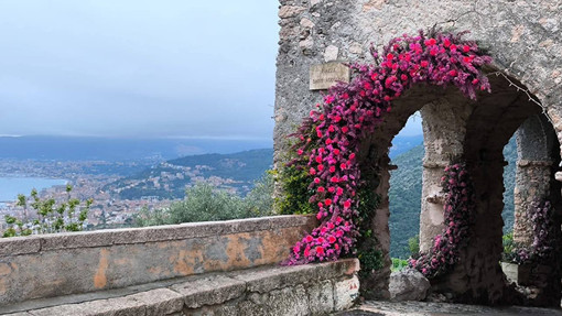 Verezzi in Fiore 2026: arte, natura e tradizione dal 3 al 7 aprile