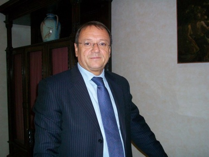 Savona: concorso per il conferimento della borsa premio “Comune di Savona, storia, funzioni e servizi dell'Ente locale”