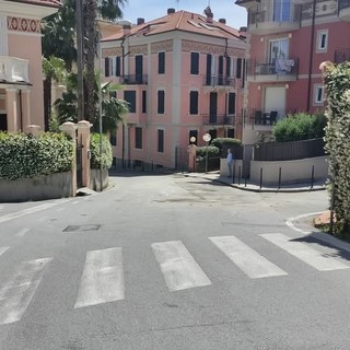 Varazze, ripristino tubazione tra via Garibaldi e via Cavour: riaperta la viabilità Varazze, ripristino tubazione tra via Garibaldi e via Cavour: riaperta la viabilità