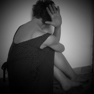 Giornata mondiale contro la violenza sulle donne: oggi al Priamar di Savona diciamo basta
