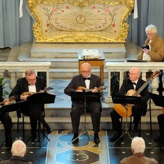 Un folto pubblico per il "Il mandolino in trincea" il concerto dell'Ensemble Vivaldi a Varazze