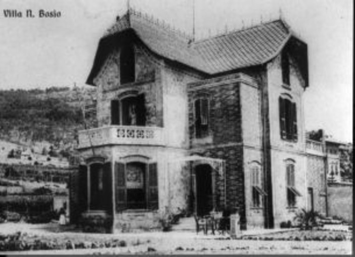 Pietra: Villa Bosio,stop della Sovrintendenza Pietra: Villa Bosio,stop della Sovrintendenza