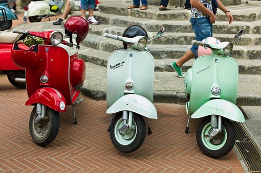 La storia della Piaggio di Finale Ligure, tra il boom degli aerei della 2° guerra mondiale e la mitica Vespa