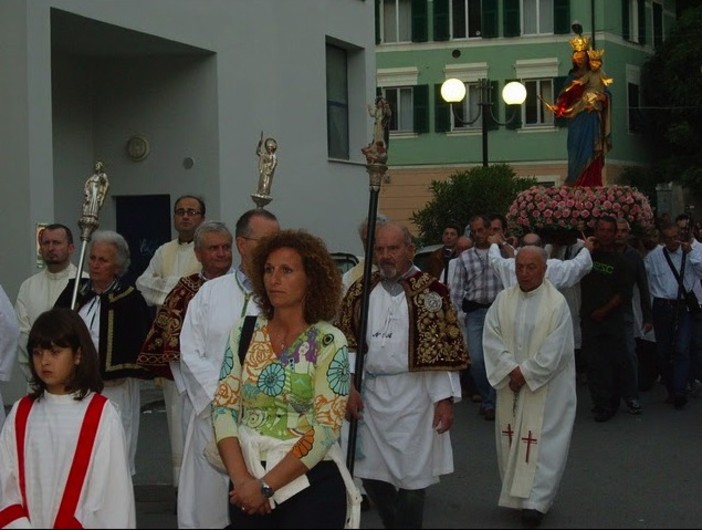 Varazze, Festa di Maria Ausiliatrice: giovedì benedizione e processione per le vie del Solaro Varazze, Festa di Maria Ausiliatrice: giovedì benedizione e processione per le vie del Solaro