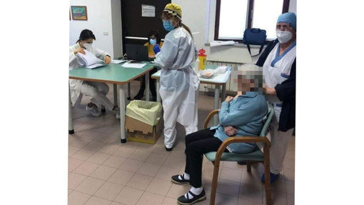 Cairo, ripartono le visite ai familiari nella casa di riposo “Baccino” Cairo, ripartono le visite ai familiari nella casa di riposo “Baccino”