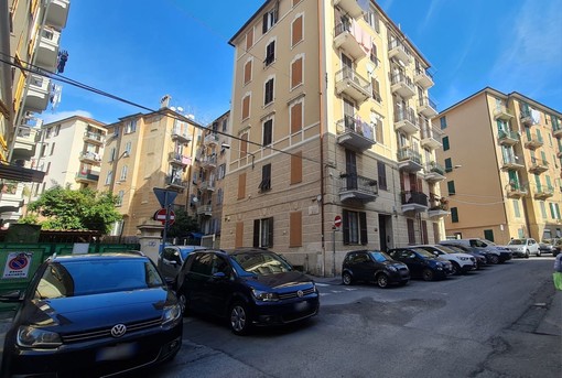 Savona, donna strangolata dal marito: è in coma profondo Savona, donna strangolata dal marito: è in coma profondo