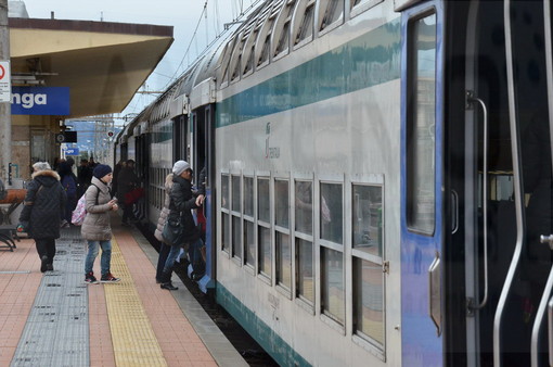 Sciopero treni in Piemonte: ripercussioni anche a Savona con ritardi e disagi ai pendolari