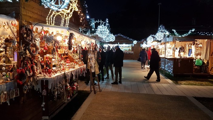 Loano, torna il mercatino Villaggio Magie di Natale Loano, torna il mercatino Villaggio Magie di Natale