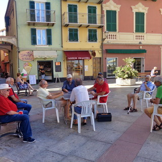 Varazze, al via il tradizionale campionato di "Truco"