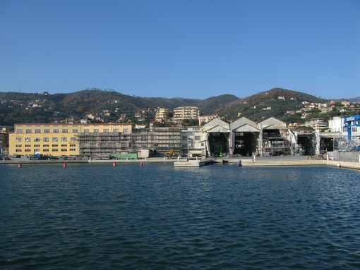 “Giù le mani dalle aree destinate alla cantieristica navale di Varazze” “Giù le mani dalle aree destinate alla cantieristica navale di Varazze”
