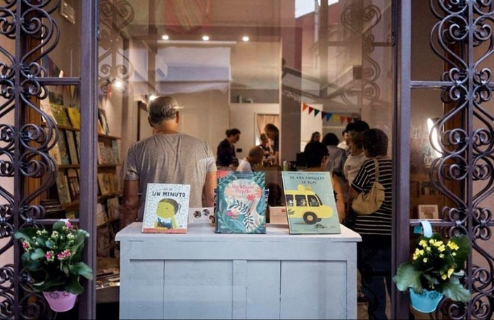 Eventi in programma a gennaio presso la libreria Stelle alla Cannella di Varazze Eventi in programma a gennaio presso la libreria Stelle alla Cannella di Varazze