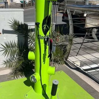 Ad Alassio tre nuove colonnine per la ricarica delle e-bike