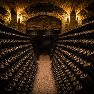 Lunedì 11 dalle 15, tre tavole rotonde su "Comunicare il vino e il territorio" a Asti