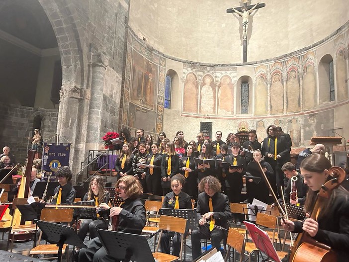 Concerto di Natale in Cattedrale per il Lions Club Albenga Host Concerto di Natale in Cattedrale per il Lions Club Albenga Host