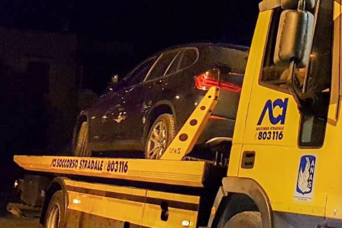 Inseguimento in autostrada, fuggitivo preso nel bosco di Ranzi