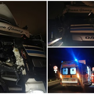 Borghetto S. Spirito, incidente sulla A10: coinvolti due mezzi pesanti (FOTO)