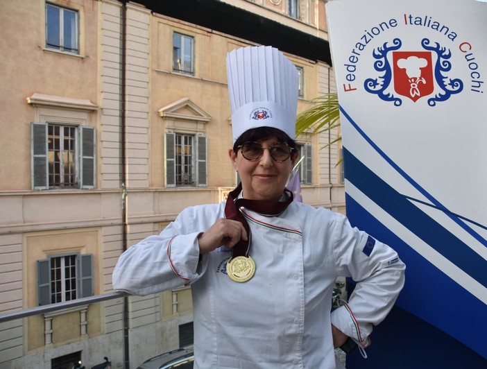 Cinzia Chiappori premiata a Roma con il “Collare Collegium Cocorum”