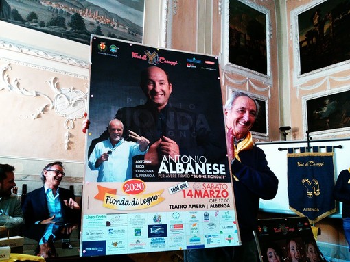Albenga, ad Antonio Albanese la prestigiosa "Fionda di legno 2020" (FOTO e VIDEO) Albenga, ad Antonio Albanese la prestigiosa "Fionda di legno 2020" (FOTO e VIDEO)
