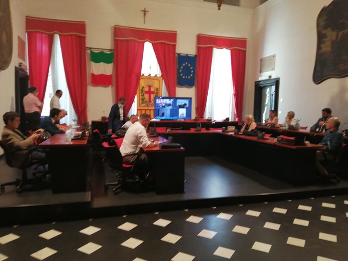 Albenga, il centro vaccinale rimarrà nella città delle torri e sarà spostato all'interno dell'ospedale Santa Maria di misericordia (FOTO e VIDEO) Albenga, il centro vaccinale rimarrà nella città delle torri e sarà spostato all'interno dell'ospedale Santa Maria di misericordia (FOTO e VIDEO)