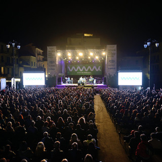 When We Were Kids: oltre 1500 persone per la parata di stelle