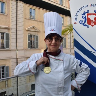 Cinzia Chiappori premiata a Roma con il “Collare Collegium Cocorum”