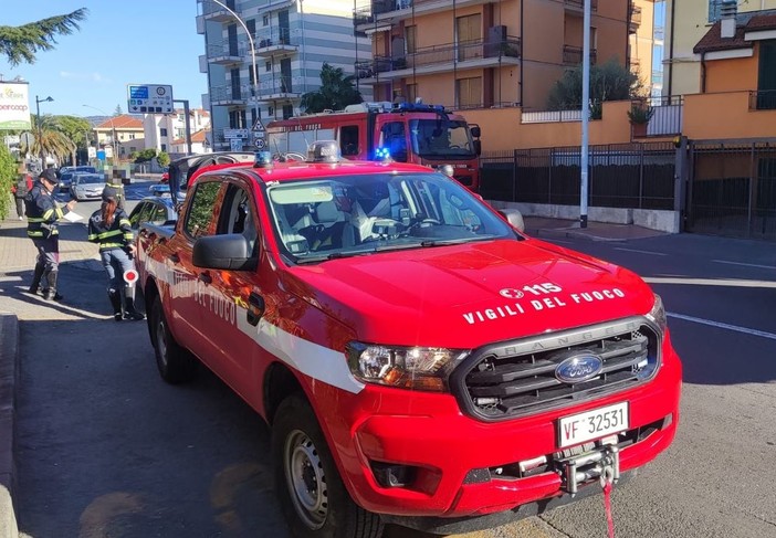 Incidente sulla via Aurelia a Loano: due feriti al Santa Corona Incidente sulla via Aurelia a Loano: due feriti al Santa Corona