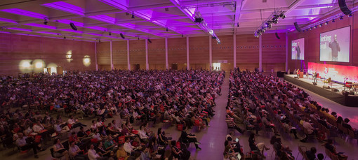 In 6 mila al Palacongressi per la 5^ edizione del 'Web Marketing Festival': focus su digital innovation, sociale e formazione di qualità In 6 mila al Palacongressi per la 5^ edizione del 'Web Marketing Festival': focus su digital innovation, sociale e formazione di qualità