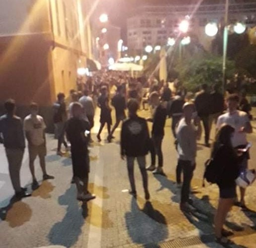 Assembramenti in Darsena a Savona. Anselmo (Articolo Uno): "Il sindaco si dimetta" Assembramenti in Darsena a Savona. Anselmo (Articolo Uno): "Il sindaco si dimetta"