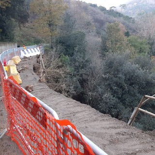 Quiliano, frana a Roviasca: strada comunale riaperta al transito ma con limitazioni