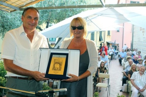 Alassio: consegna del Premio Speciale Anthia 2010 alla Zioni