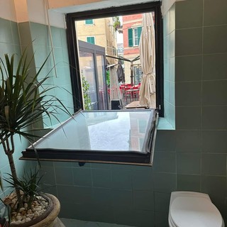 Savona, i ladri colpiscono nuovamente da Zio Pesce in Darsena: "Non si percepisce un gran senso di sicurezza"