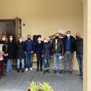 Ogni libro può avere mille nuove vite: per questo è nata la postazione di book crossing a Zuccarello