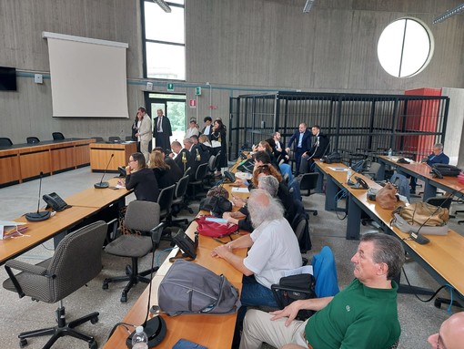 Tirreno Power, Medicina Democratica: "Sentenza che ci lascia senza parole, valuteremo l'impugnazione". L'azienda: "Sancito nero su bianco ciò che abbiamo sempre ripetuto" (VIDEO)