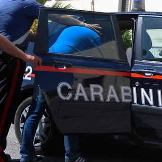 Vado Ligure: sorpreso ad entrare in un esercizio commerciale viene arrestato dai carabinieri