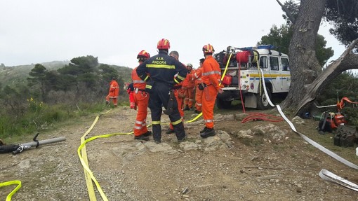 Emergenza incendi in Piemonte, 70 i volontari liguri in supporto