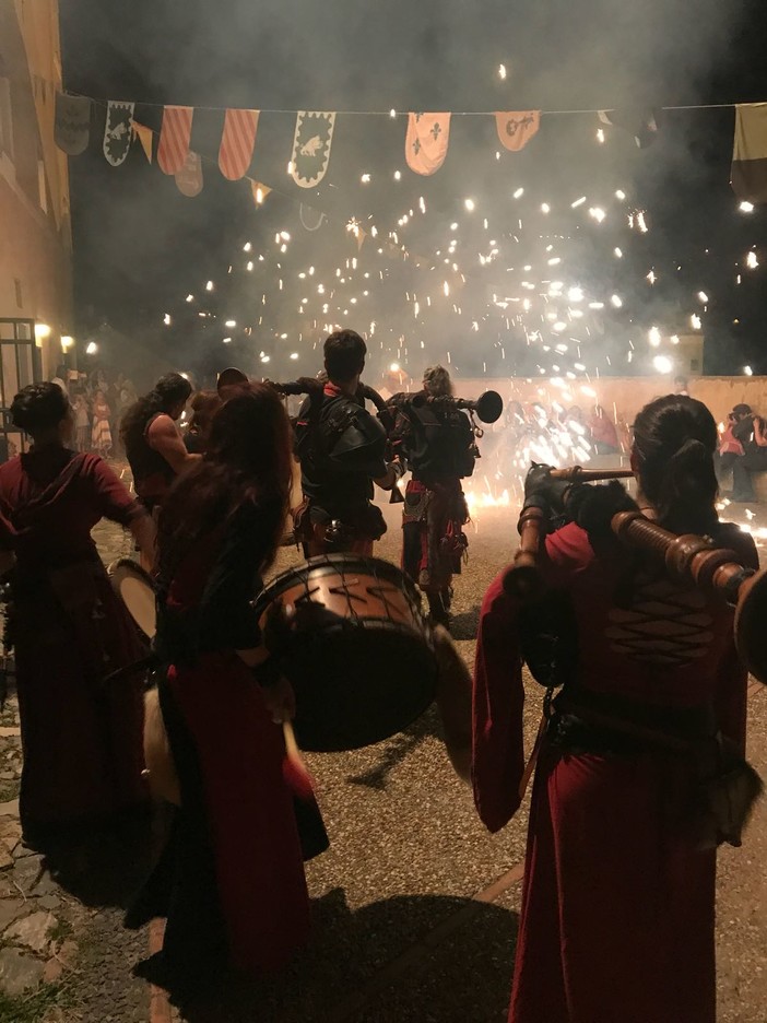 Finale, un successo di pubblico la manifestazione "Aspettando il viaggio nel Medioevo"